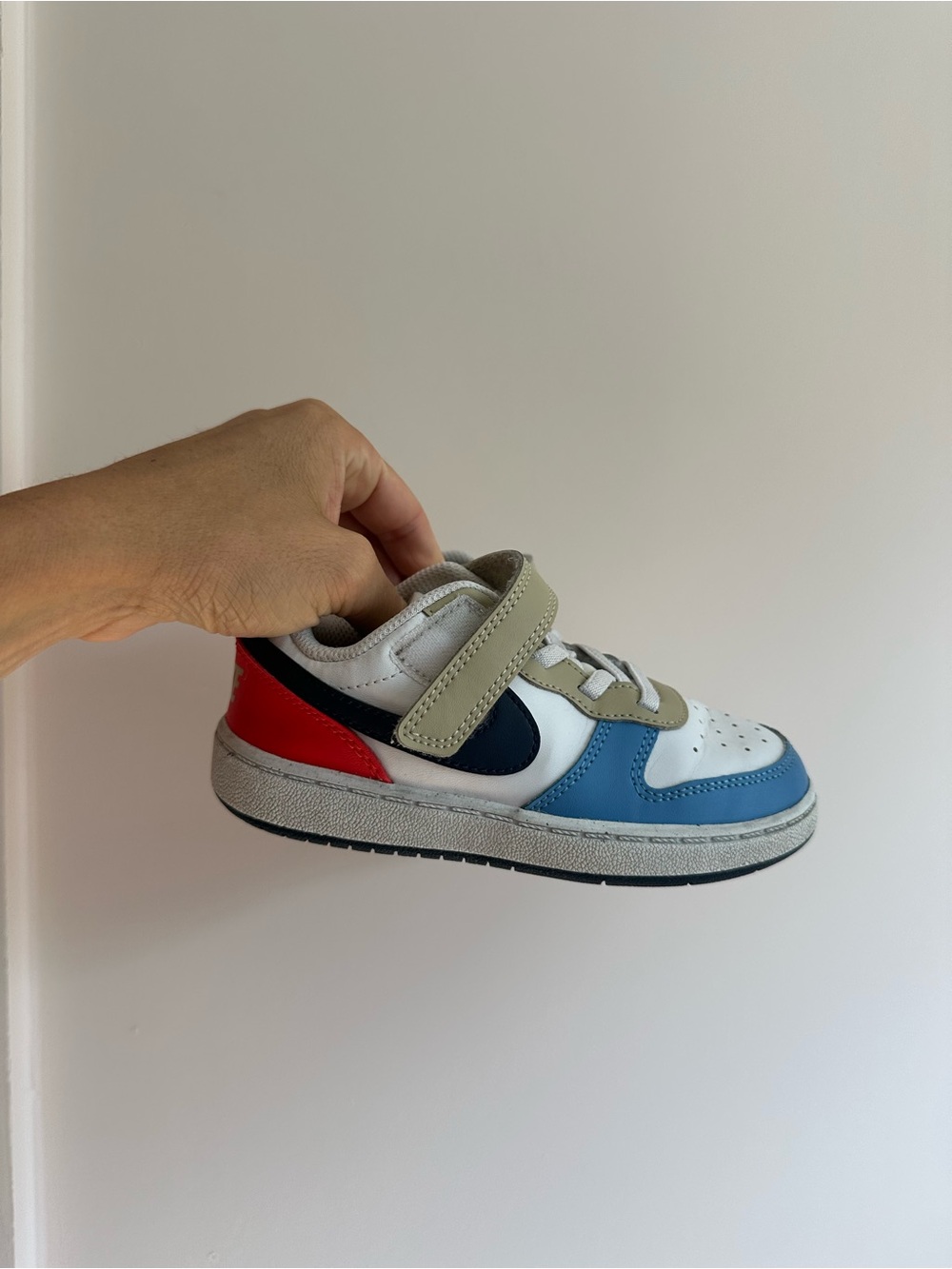 Kids Nike Multi-Color Low-Top Velcro Sneakers